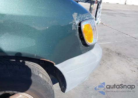 2001 Toyota Sienna Le from USA, damaged, VIN 4T3ZF13C11U402401